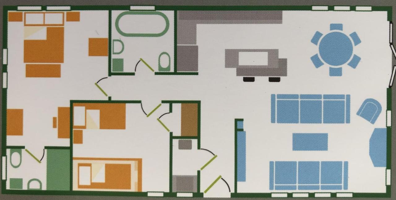7 The Oaks Apartment *